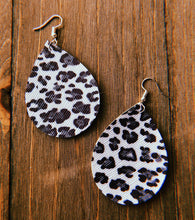 Load image into Gallery viewer, Black, Grey, &amp; White Simple Teardrop Shaped Earrings
