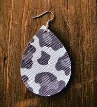 Load image into Gallery viewer, Grey Cheetah Print Teardrop Shaped Earrings
