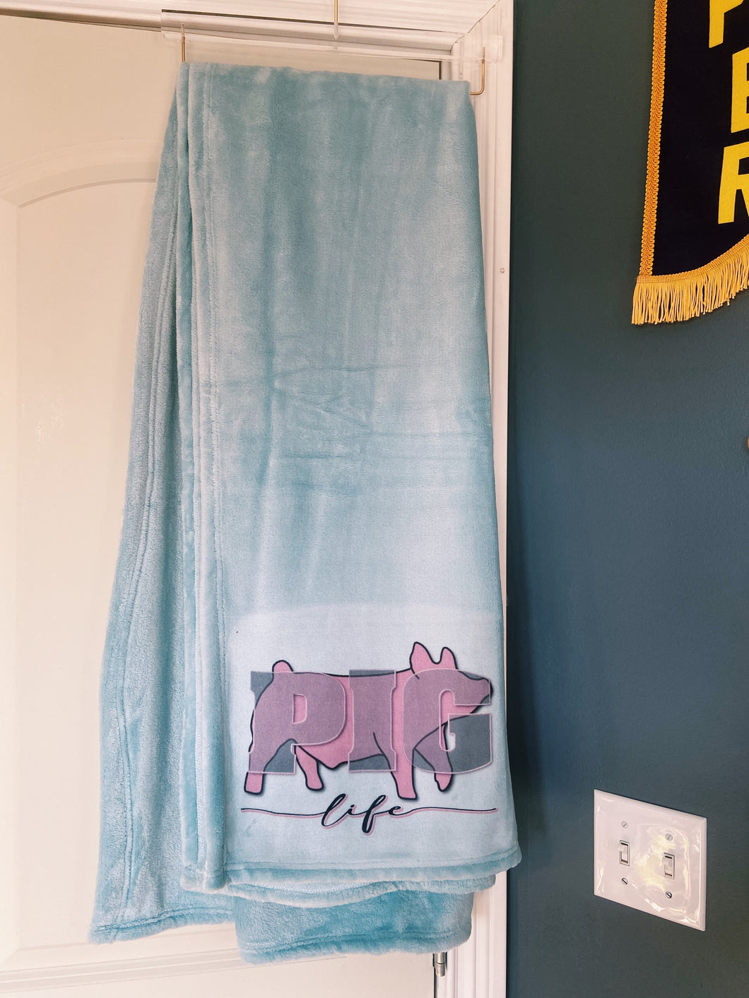 Pig Life Blanket