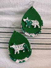 Load image into Gallery viewer, 4-H Pig Earrings
