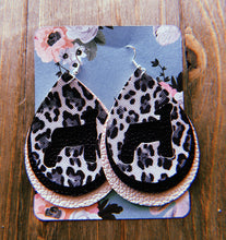 Load image into Gallery viewer, Black, Grey, &amp; White Cheetah Print Lamb Teardrop Shaped Earrings
