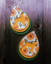 Load image into Gallery viewer, White Sunflower Lamb Teardrop Shaped Earrings
