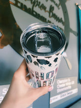 Load image into Gallery viewer, Show Mom Pig Tumbler
