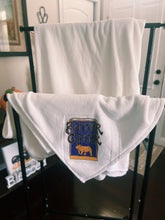 Load image into Gallery viewer, Banner Chaser Pig Blanket
