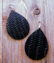 Load image into Gallery viewer, Black Basket Weave Stamped/Textured Earrings
