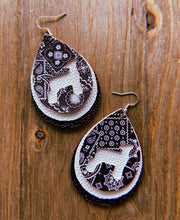 Load image into Gallery viewer, Black &amp; White Paisley Lamb Teardrop Shaped Earrings
