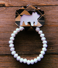 Load image into Gallery viewer, Pearly White Adjustable Beaded Bracelet
