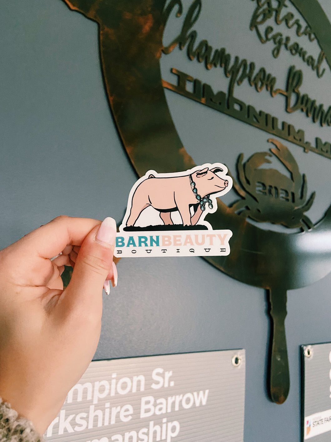 Barn Beauty Boutique Chester/Landrace Sticker