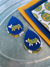 Load image into Gallery viewer, FFA Pig Earrings
